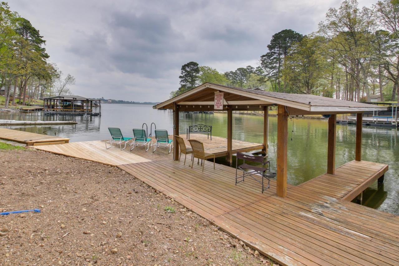 Вілла Cozy Lake Cabin With Dock In Hot Springs Natl Park Lake Hamilton Екстер'єр фото