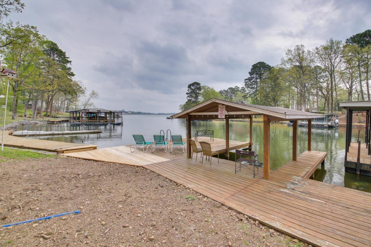 Вілла Cozy Lake Cabin With Dock In Hot Springs Natl Park Lake Hamilton Екстер'єр фото