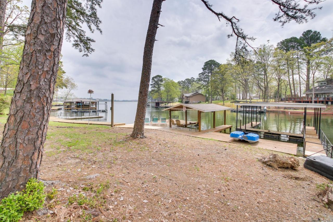 Вілла Cozy Lake Cabin With Dock In Hot Springs Natl Park Lake Hamilton Екстер'єр фото